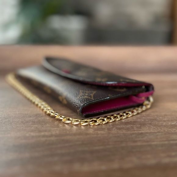 💯 AUTH Louis Vuitton monogram Emily wallet on chain - Picture 3 of 12